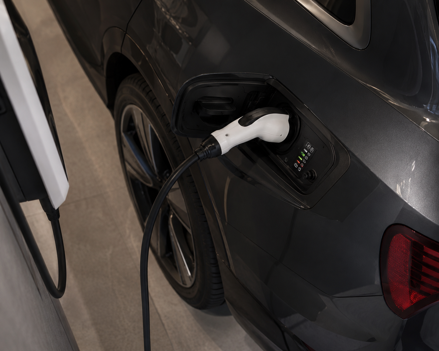 Borne murale + Charcgeur  Type 2, 7,6 à 22kW